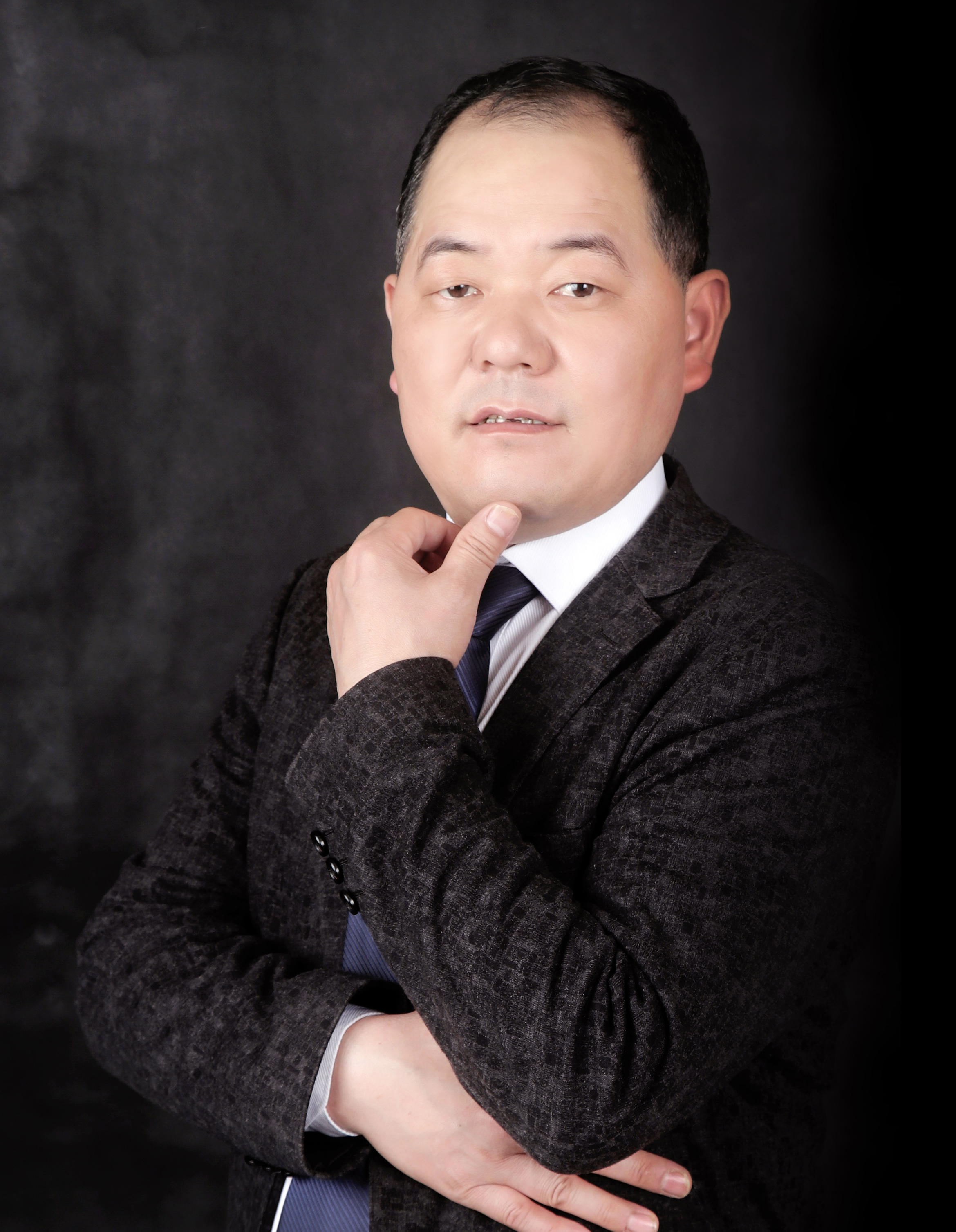 吕愿锋