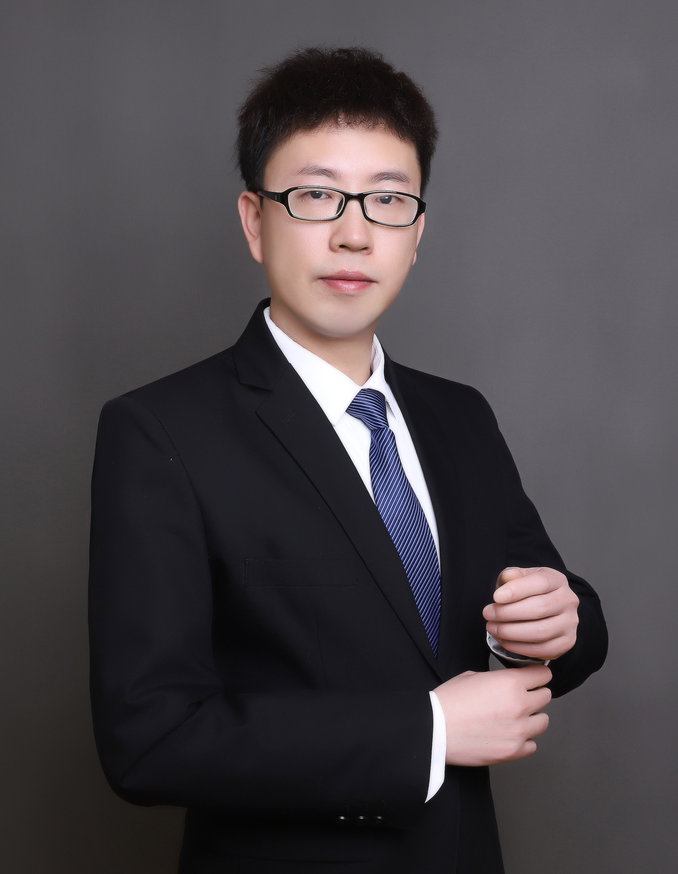 闫小鹏